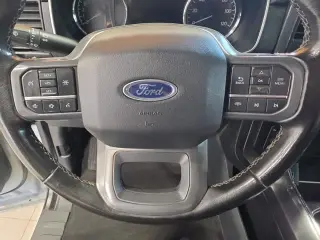 Ford F-150 2023 4x4 XLT 4 puertas SuperCrew 5.5 pies. SB