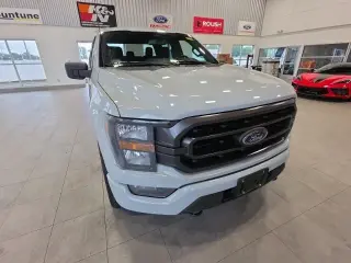 Ford F-150 2023 4x4 XLT 4 puertas SuperCrew 5.5 pies. SB