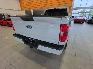 Ford F-150 2023 4x4 XLT 4 puertas SuperCrew 5.5 pies. SB