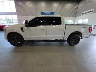 Ford F-150 2021 4x4 XLT 4 puertas SuperCrew 5.5 pies. SB