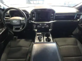 Ford F-150 2021 4x4 XLT 4 puertas SuperCrew 5.5 pies. SB