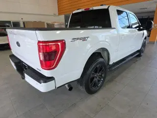 Ford F-150 2021 4x4 XLT 4 puertas SuperCrew 5.5 pies. SB
