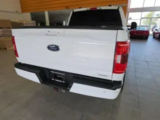 Ford F-150 2021 4x4 XLT 4 puertas SuperCrew 5.5 pies. SB