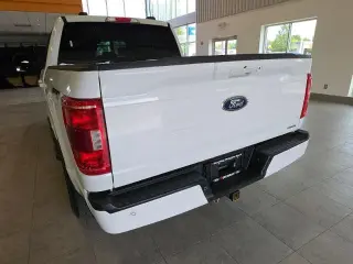 Ford F-150 2021 4x4 XLT 4 puertas SuperCrew 5.5 pies. SB