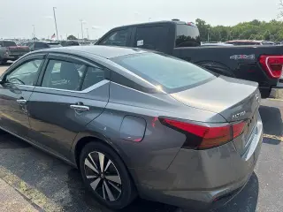Nissan Altima 2022 2.5 SV 4 puertas Sedan