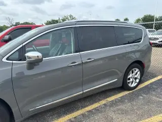 Chrysler Pacifica 2020 Limited 4 puertas Minivan