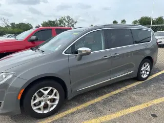Chrysler Pacifica 2020 Limited 4 puertas Minivan