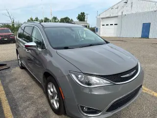 Chrysler Pacifica 2020 Limited 4 puertas Minivan