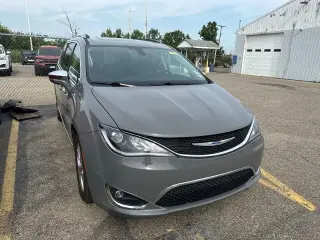 Chrysler Pacifica 2020 Limited 4 puertas Minivan
