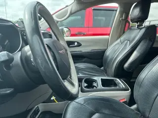 Chrysler Pacifica 2020 Limited 4 puertas Minivan