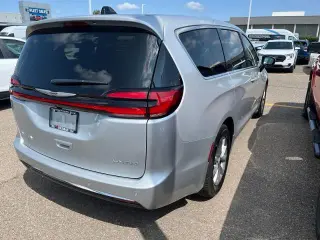 Chrysler Pacifica 2026 Limited 4 puertas Minivan