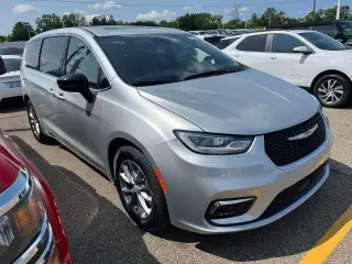 Chrysler Pacifica 2026 Limited 4 puertas Minivan