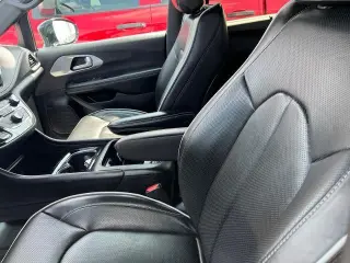 Chrysler Pacifica 2026 Limited 4 puertas Minivan