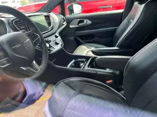 Chrysler Pacifica 2026 Limited 4 puertas Minivan