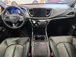 Chrysler Pacifica 2026 Limited 4 puertas Minivan