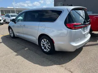 Chrysler Pacifica 2026 Limited 4 puertas Minivan