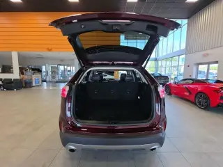 Ford Edge 2024 AWD Titanium 4 puertas SUV