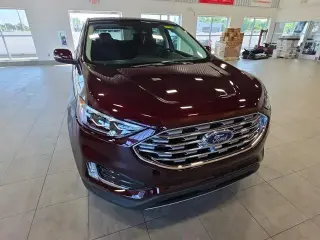 Ford Edge 2024 AWD Titanium 4 puertas SUV