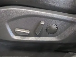 Ford Edge 2024 AWD Titanium 4 puertas SUV