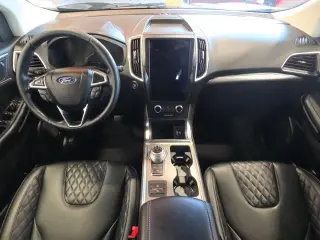 Ford Edge 2024 AWD Titanium 4 puertas SUV