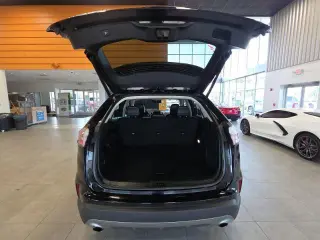 Ford Edge 2024 AWD Titanium 4 puertas SUV