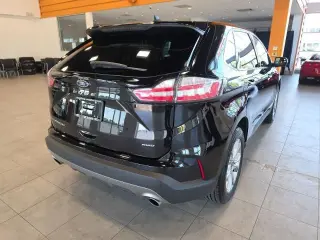 Ford Edge 2024 AWD Titanium 4 puertas SUV