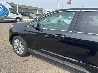 Ford Edge 2024 AWD Titanium 4 puertas SUV
