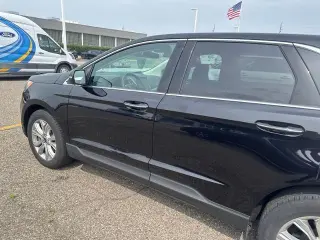 Ford Edge 2024 AWD Titanium 4 puertas SUV