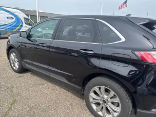 Ford Edge 2024 AWD Titanium 4 puertas SUV