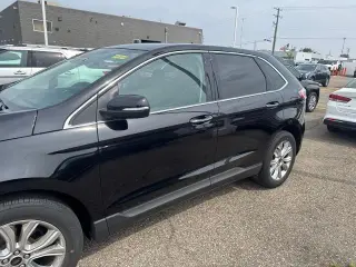 Ford Edge 2024 AWD Titanium 4 puertas SUV