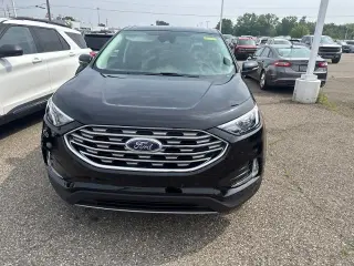 Ford Edge 2024 AWD Titanium 4 puertas SUV