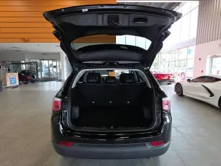 Jeep Compass 2019 4x4 Limited 4 puertas SUV