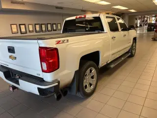 Chevrolet Silverado 1500 2016 4x4 LTZ 4p Crew Cab 5.8 ft. SB
