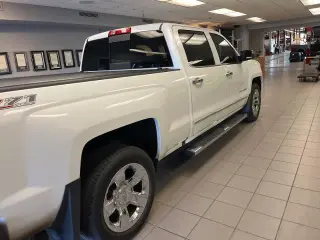 Chevrolet Silverado 1500 2016 4x4 LTZ 4p Crew Cab 5.8 ft. SB