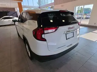 GMC Terrain 2022 SLE 4p SUV