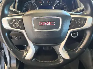 GMC Terrain 2023 AWD SLT SUV de 4 puertas