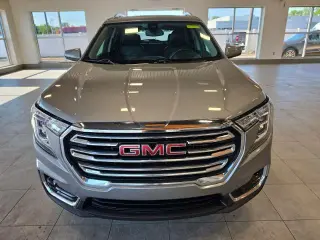 GMC Terrain 2023 AWD SLT SUV de 4 puertas
