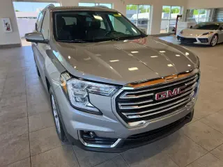 GMC Terrain 2023 AWD SLT SUV de 4 puertas