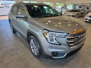 GMC Terrain 2023 AWD SLT SUV de 4 puertas
