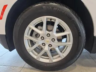 Chevrolet Equinox 2023 LT 4p SUV con 1LT