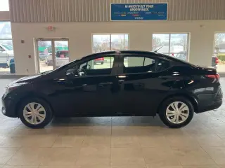 Nissan Versa 2025 S 4p Sedan CVT