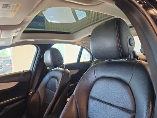 Mercedes-Benz Clase C 2016 AWD C 300 4MATIC 4p Sedan
