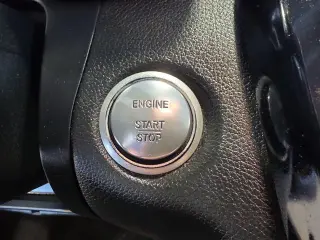 Mercedes-Benz Clase C 2016 AWD C 300 4MATIC 4p Sedan