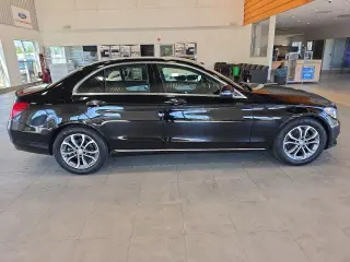 Mercedes-Benz Clase C 2016 AWD C 300 4MATIC 4p Sedan