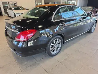 Mercedes-Benz Clase C 2016 AWD C 300 4MATIC 4p Sedan