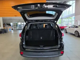 Toyota Highlander 2018 AWD LE 4dr SUV