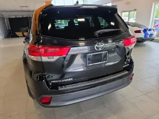 Toyota Highlander 2018 AWD LE 4dr SUV