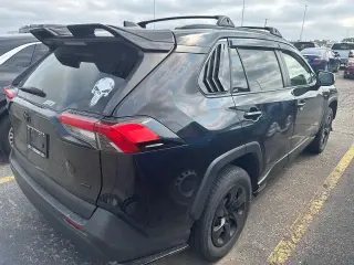 Toyota RAV4 2020 AWD LE SUV de 4 puertas