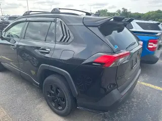 Toyota RAV4 2020 AWD LE SUV de 4 puertas