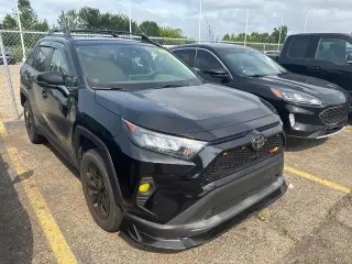 Toyota RAV4 2020 AWD LE SUV de 4 puertas
